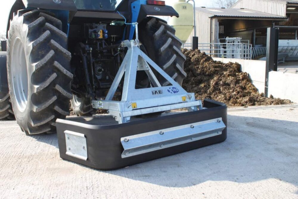 X180 Yard Scraper | IAE - Image 2